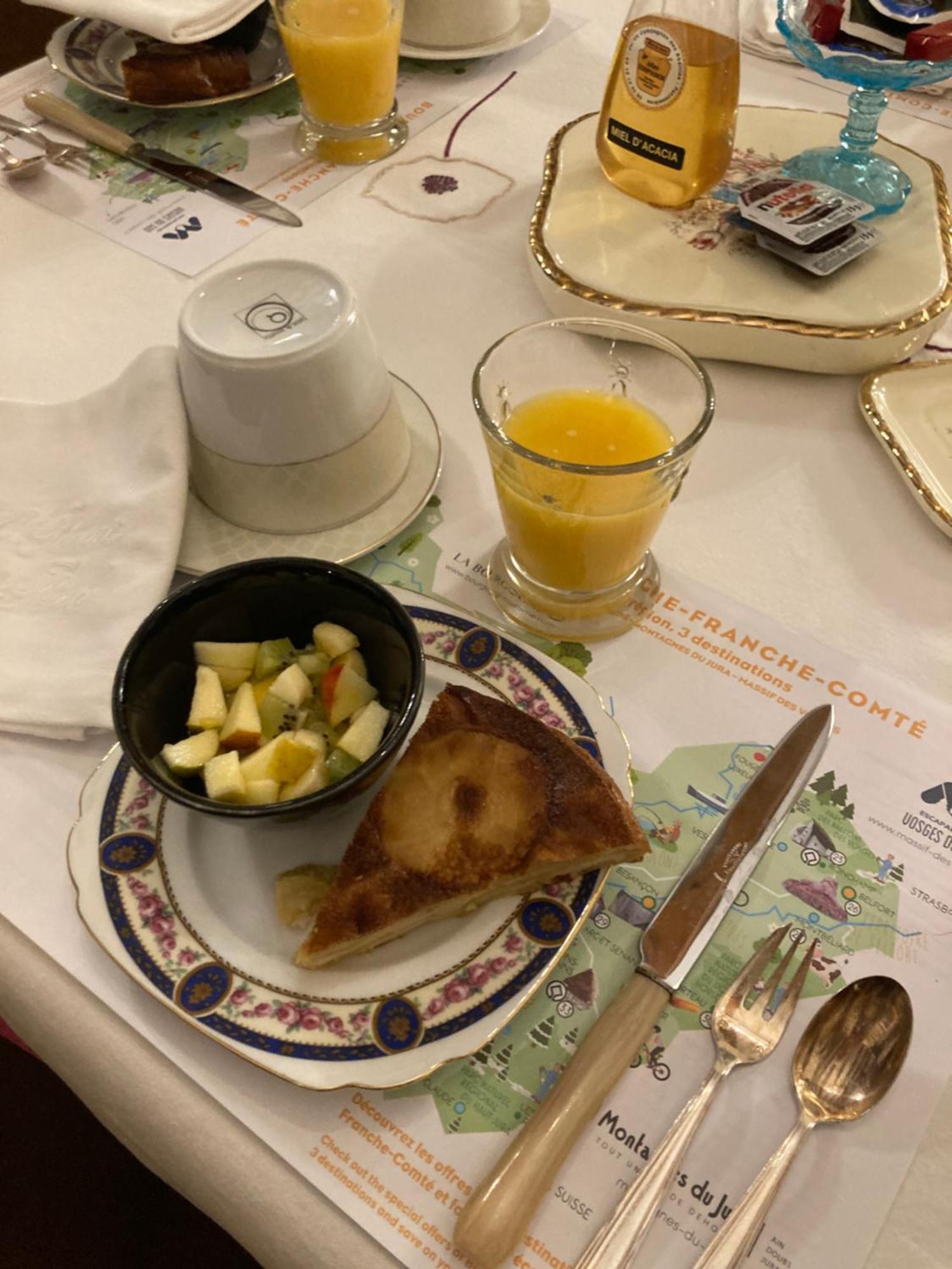 Chambres D'Hotes Le Relais De La Perle Le Vernois Екстериор снимка